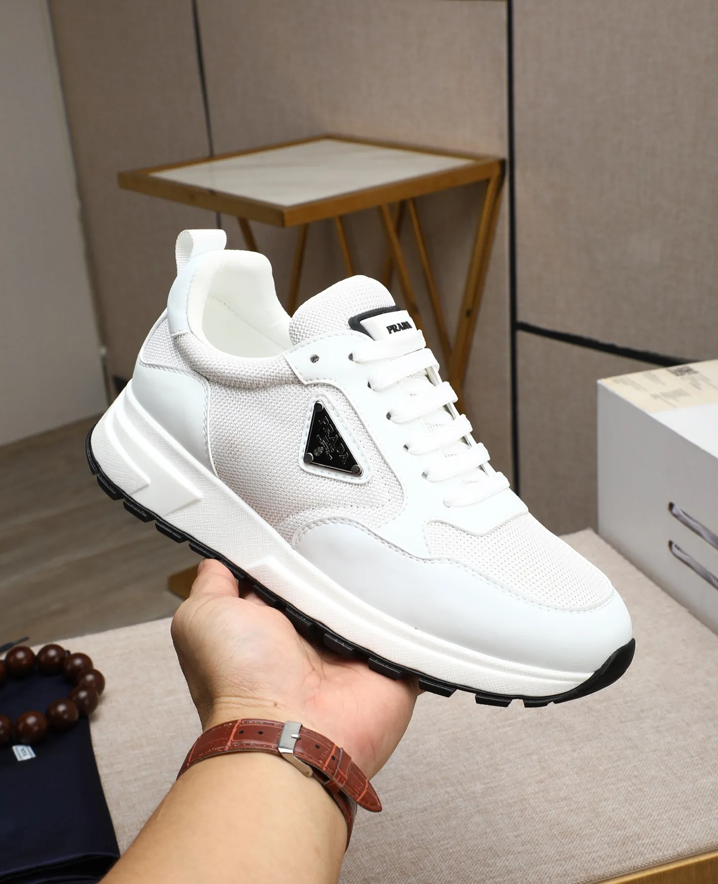 Men's shoes 💰540 🌹🌹[PRADA—Prada] latest model 🙈original replica! 👟👟👟Available here. The workmanship is top-notch. The upper is made from Italy. 🇮🇹Imported first-layer cowhide. ❗️Breathable cowhide lining@Suitable for travel. The original version has an enlarged engraved sole, making it suitable for all kinds of travels, showing low-key luxury. Let quality speak for itself. Color: Size: 38-44
